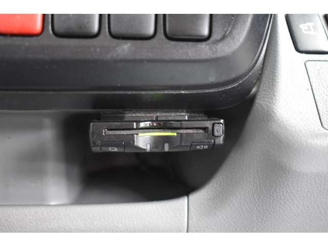 HINO DUTRO 2017 Image 31