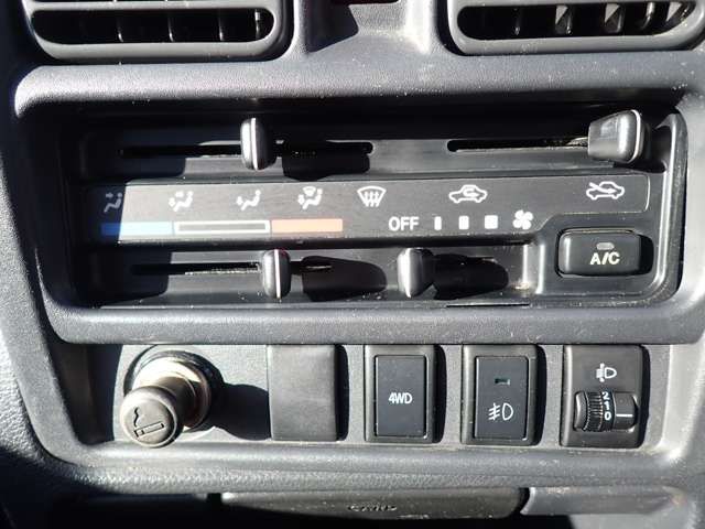 SUZUKI CARRY TRUCK 4WD 2014 Image 31