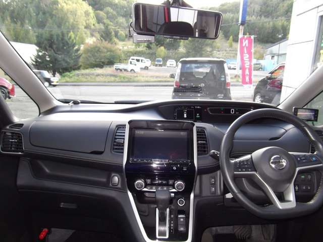 NISSAN SERENA  S-HYBRID 4WD 2017 Image 31