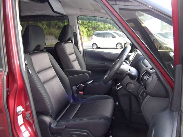 NISSAN SERENA  S-HYBRID 4WD 2017 Image 31