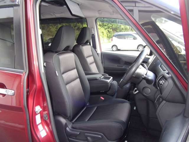 NISSAN SERENA  S-HYBRID 4WD 2017 Image 31