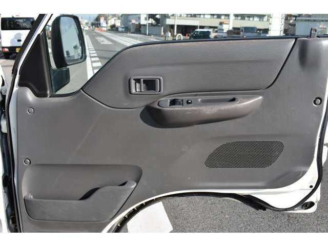 MAZDA BONGO TRUCK 2WD 2017 Image 31