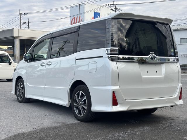 TOYOTA VOXY 2019 Image 31