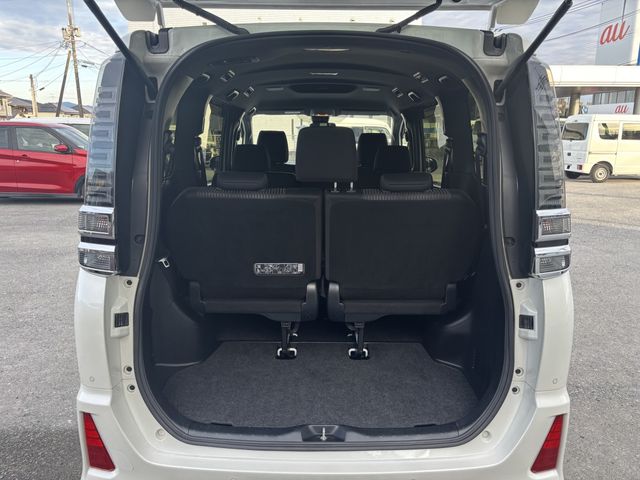 TOYOTA VOXY 2019 Image 31