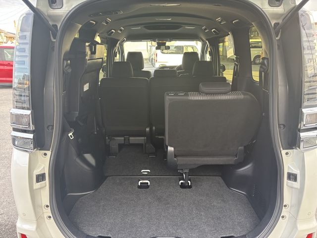 TOYOTA VOXY 2019 Image 31