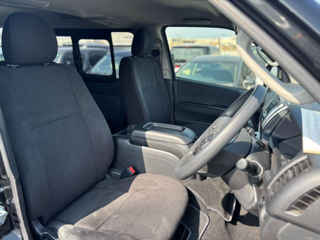 TOYOTA HIACE VAN 2WD 2020 Image 31
