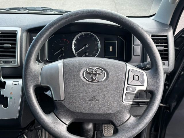 TOYOTA HIACE VAN 2WD 2020 Image 31