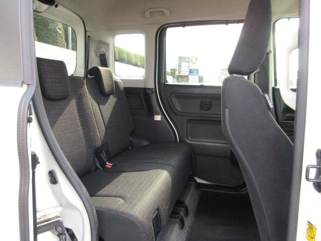 SUZUKI SPACIA 2018 Image 31