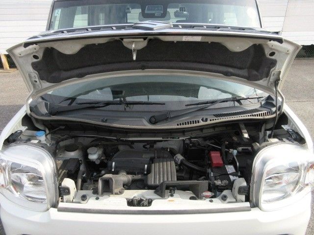 SUZUKI SPACIA 2018 Image 31