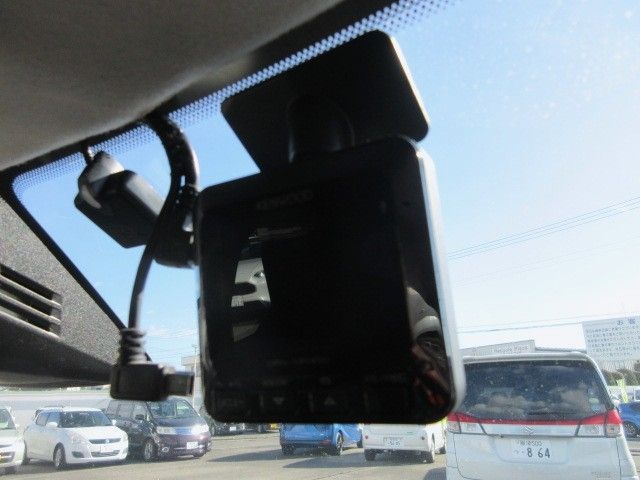 SUZUKI SWIFT 2019 Image 31