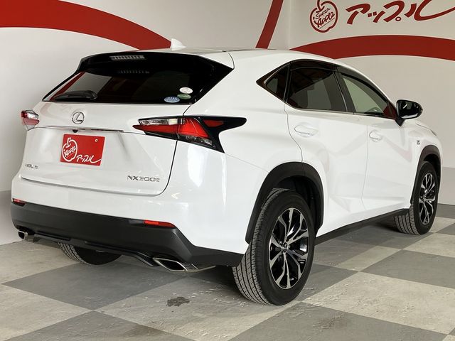 TOYOTA LEXUS NX200T AWD 2016 Image 31