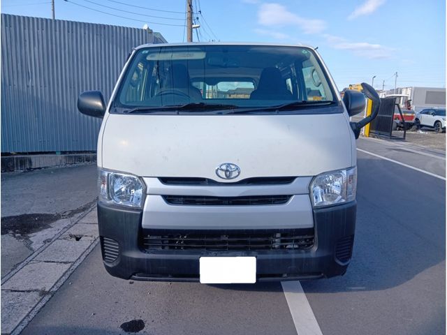TOYOTA HIACE VAN 2WD 2019 Image 31