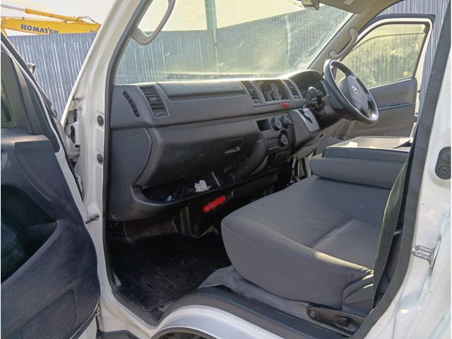 TOYOTA HIACE VAN 2WD 2019 Image 31