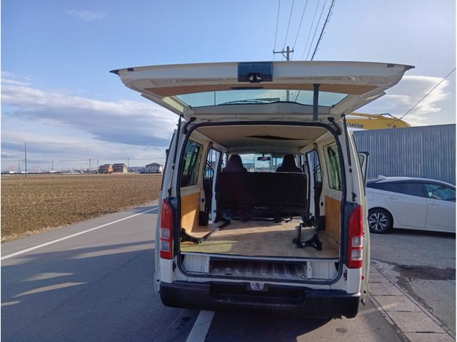 TOYOTA HIACE VAN 2WD 2019 Image 31