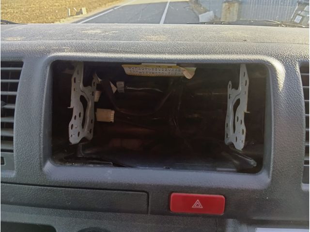 TOYOTA HIACE VAN 2WD 2019 Image 31