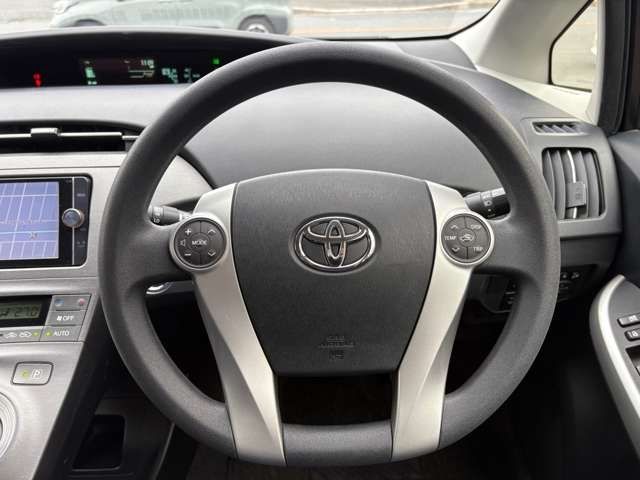 TOYOTA PRIUS 2013 Image 31