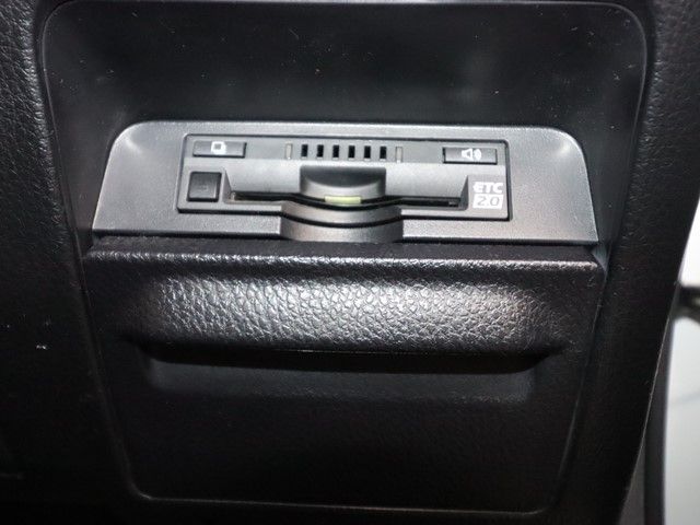 TOYOTA ESQUIRE 2017 Image 31