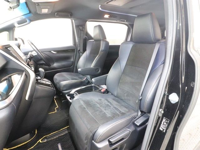 TOYOTA VELLFIRE 2017 Image 31