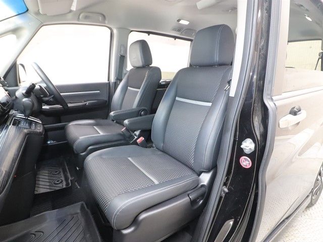 HONDA STEPWAGON SPADA 2015 Image 31