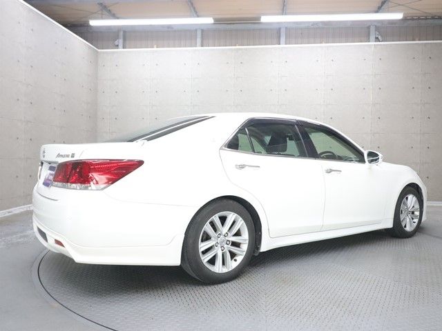 TOYOTA CROWN SEDAN 2013 Image 31