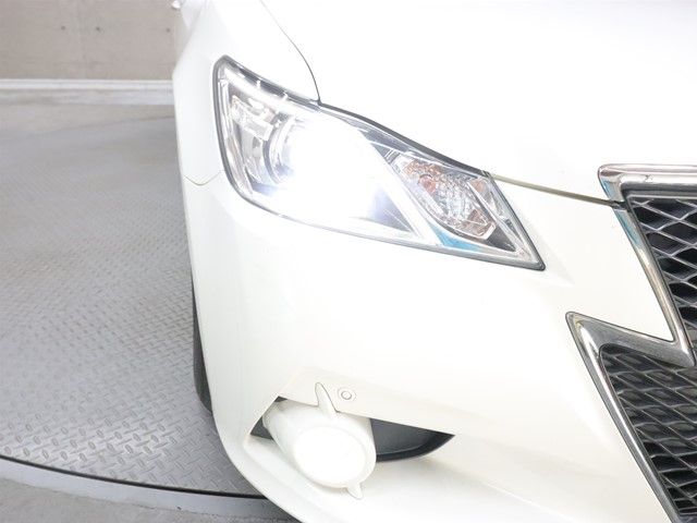 TOYOTA CROWN SEDAN 2013 Image 31