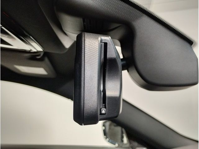 BMW M2 COUPE 2025 Image 31