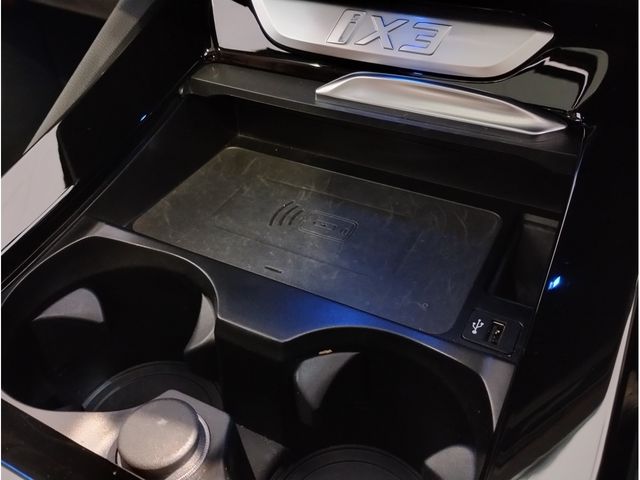 BMW IX3 2022 Image 31