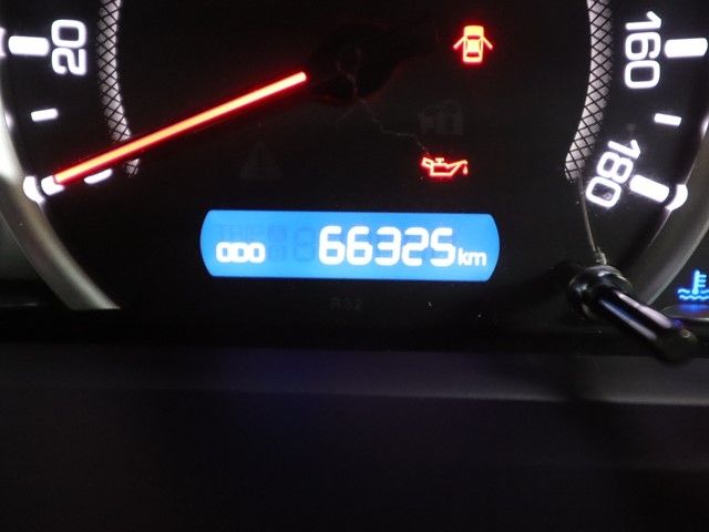 TOYOTA VOXY 2015 Image 31