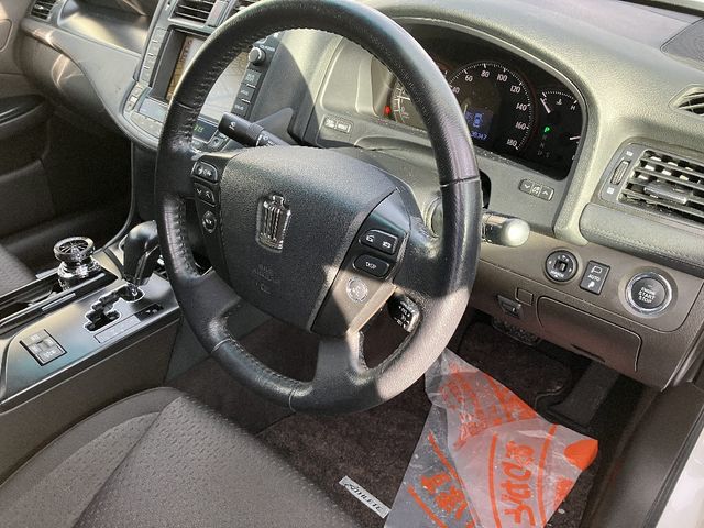 TOYOTA CROWN SEDAN 2009 Image 31