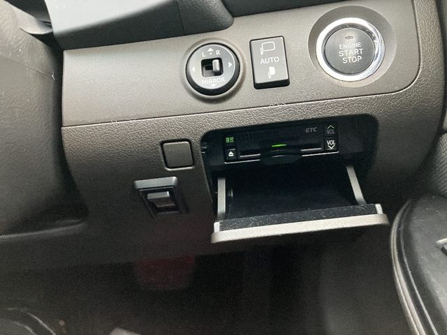 TOYOTA CROWN SEDAN 2009 Image 31