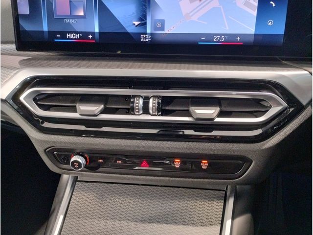 BMW 3SERIES SEDAN 2022 Image 31