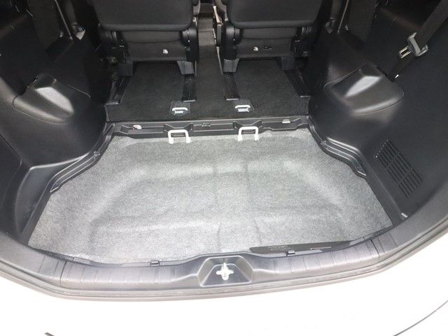 TOYOTA VOXY 2015 Image 31