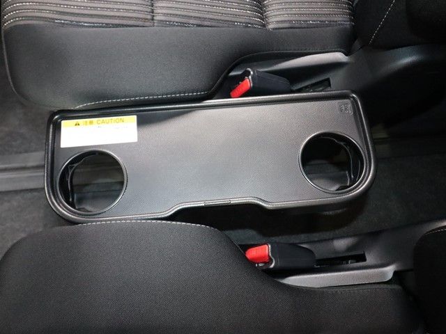 TOYOTA VOXY 2020 Image 31