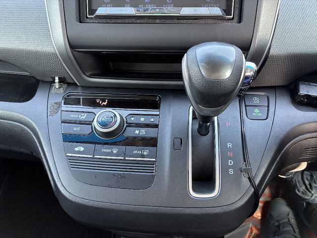 HONDA FREED PLUS 2016 Image 31