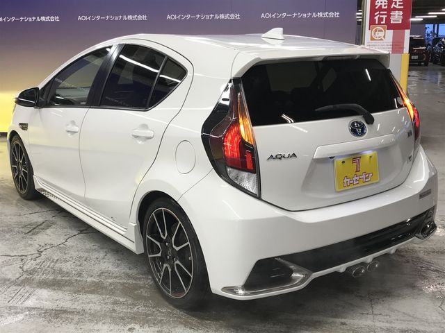 TOYOTA AQUA 2015 Image 31