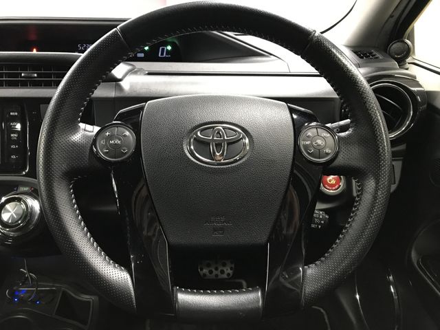TOYOTA AQUA 2015 Image 31