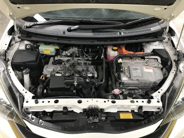 TOYOTA AQUA 2015 Image 31