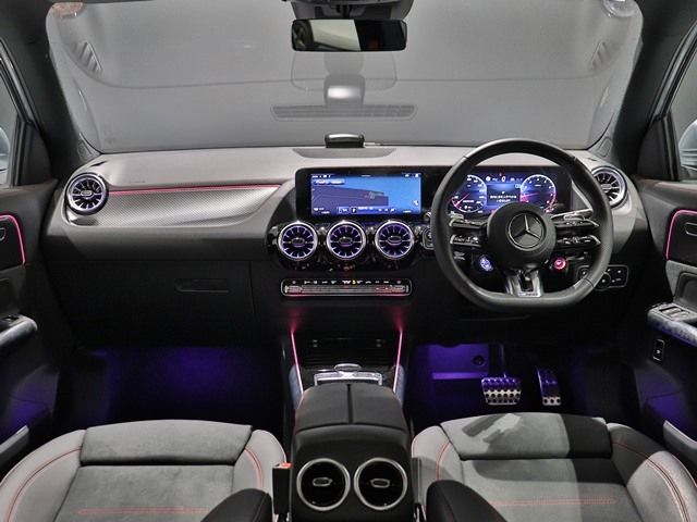 MERCEDES BENZ MERCEDES AMG GLA CLA 2025 Image 31