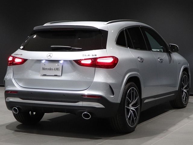 MERCEDES BENZ MERCEDES AMG GLA CLA 2025 Image 31