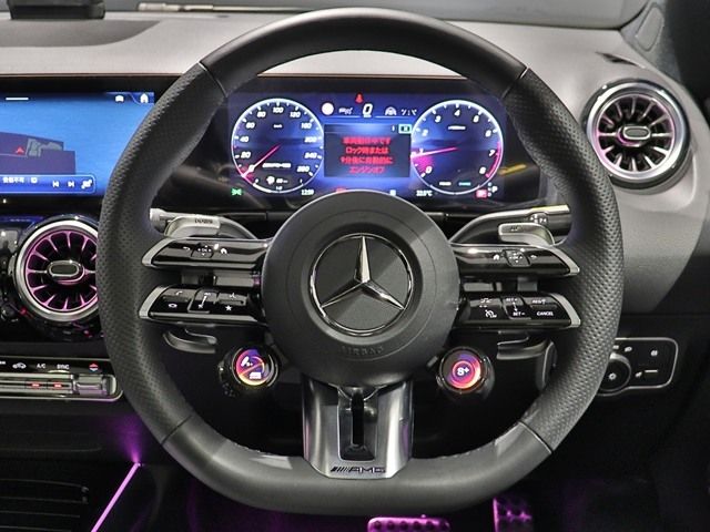 MERCEDES BENZ MERCEDES AMG GLA CLA 2025 Image 31