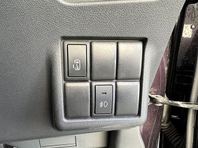 NISSAN ROOX 2013 Image 31