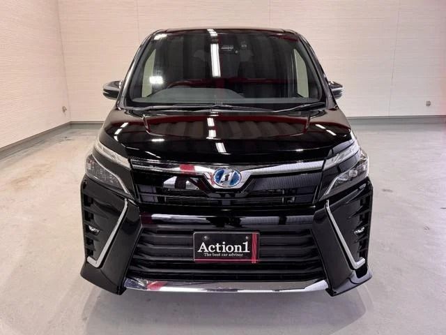 TOYOTA VOXY HYBRID 2018 Image 31