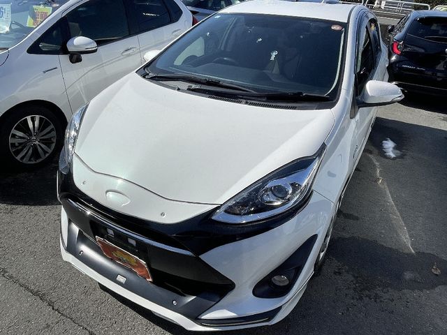 TOYOTA AQUA 2017 Image 31