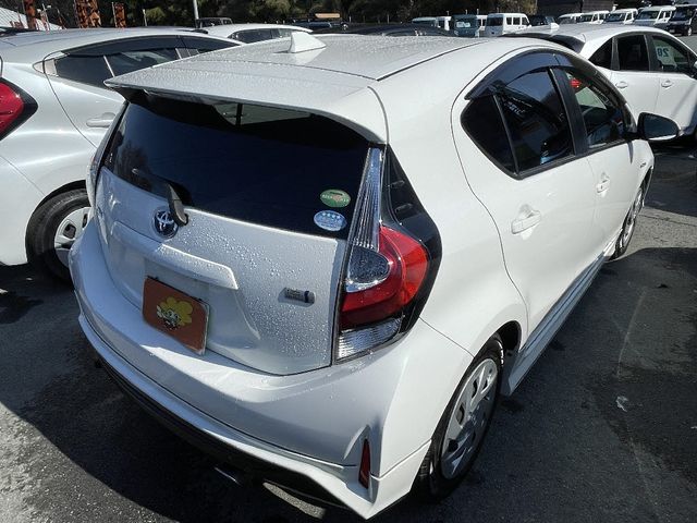 TOYOTA AQUA 2017 Image 31