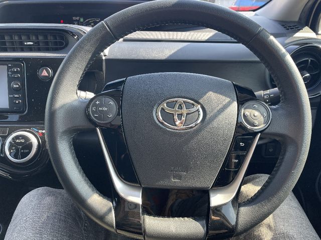 TOYOTA AQUA 2017 Image 31