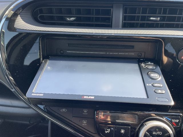 TOYOTA AQUA 2017 Image 31