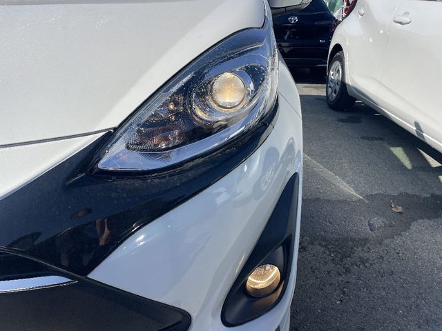 TOYOTA AQUA 2017 Image 31