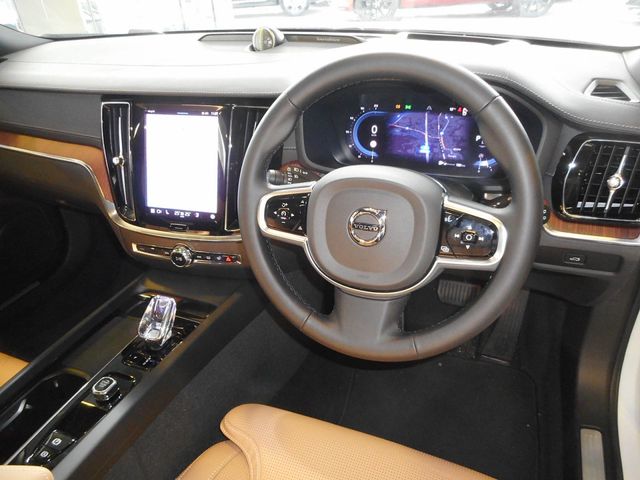 VOLVO V60 CROSS COUN 2025 Image 31