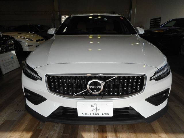 VOLVO V60 CROSS COUN 2025 Image 31