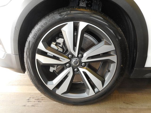 VOLVO V60 CROSS COUN 2025 Image 31